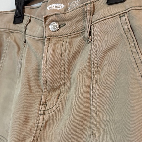 Old Navy Women's High Rise Jeans in Khaki - Picture 4 of 10